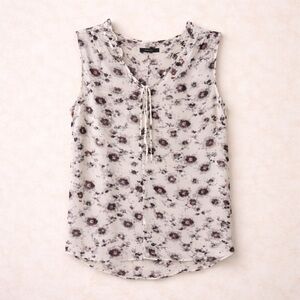NWT RW&CO. FLORAL SLEEVELESS BLOUSE